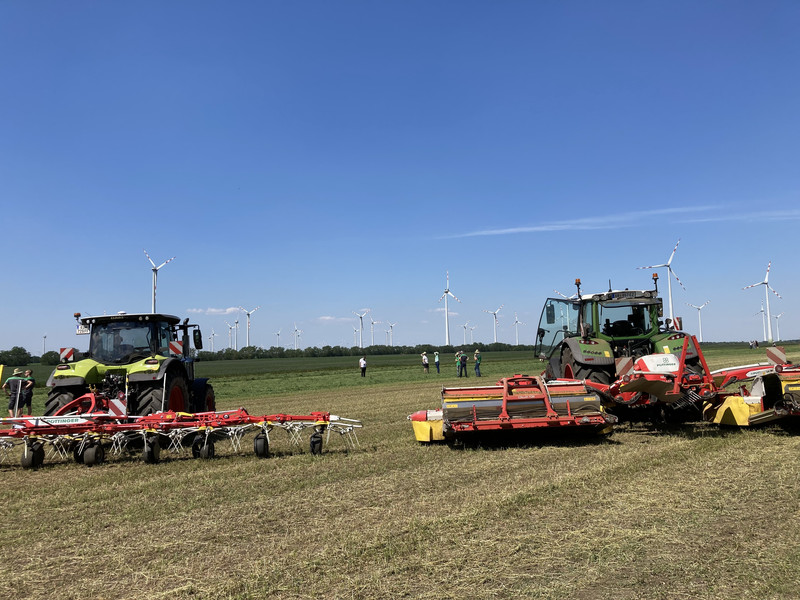 HIT V 11100, NOVACAT V 10000 RC